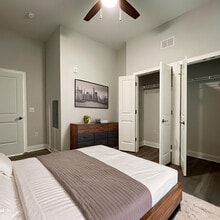 Trinity Court Apartments in Chapel Hill, NC - Foto de edificio - Building Photo