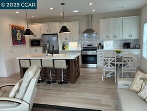 630 Sunnyside Rd in St Helena, CA - Building Photo - Building Photo