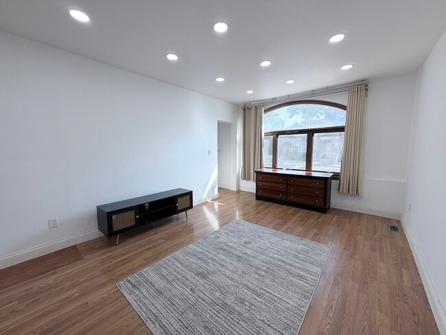 3206 S Lowe Ave in Chicago, IL - Building Photo - Building Photo