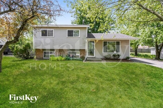 221 Rockhurst Rd in Bolingbrook, IL - Building Photo - Building Photo