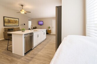 114 Sunny Oak Trail in Kissimmee, FL - Building Photo - Building Photo