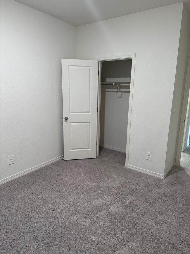 9561 W Agora Ln in Tolleson, AZ - Building Photo - Building Photo