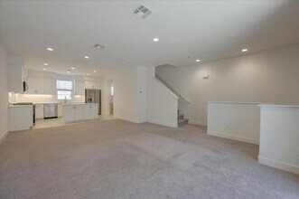 4367 Pacifica Wy in Oceanside, CA - Building Photo - Building Photo