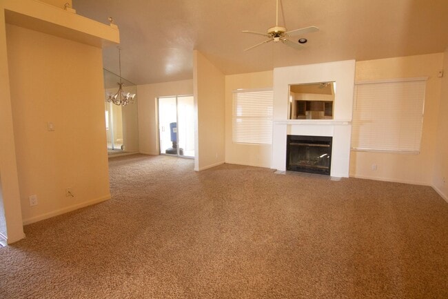 990 Acoma Blvd S in Lake Havasu City, AZ - Building Photo - Building Photo