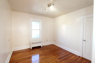 64 James St in Hartford, CT - Building Photo - Building Photo