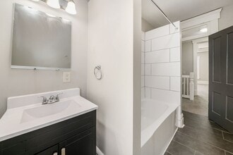 245 Miller Ave in Columbus, OH - Building Photo - Building Photo