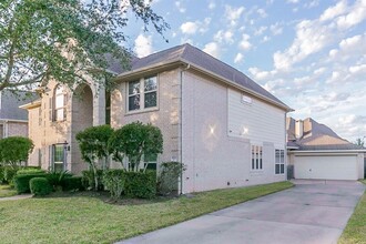 5603 Valley Country Ln in Sugar Land, TX - Building Photo - Building Photo