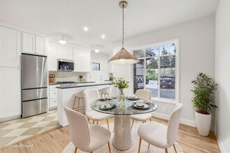 3010 Windsor Rd in Austin, TX - Building Photo - Building Photo