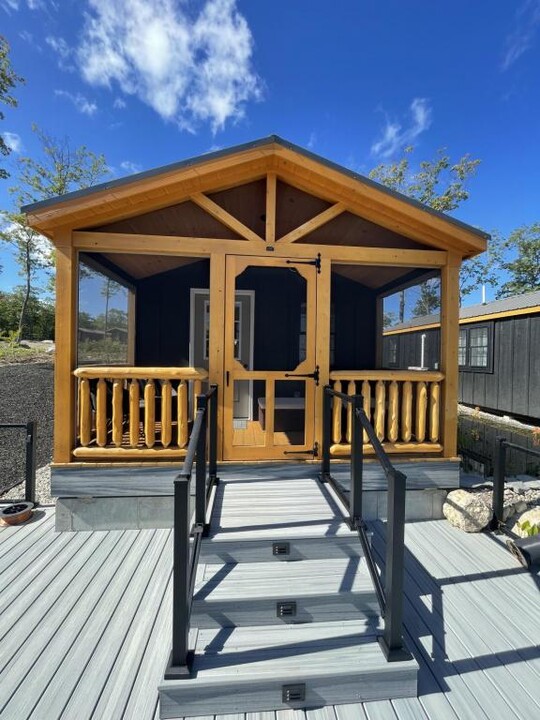 13 Autumn Ln in Sebago, ME - Building Photo