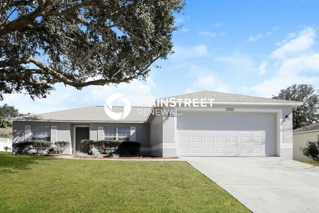 property at 1040 Scenic View Cir