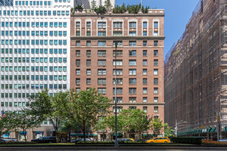 470 Park Ave in New York, NY - Building Photo - Building Photo