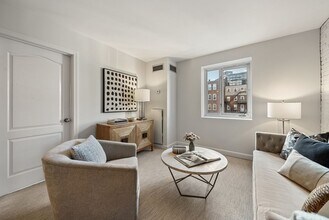 19 Wiget St in Boston, MA - Building Photo - Building Photo