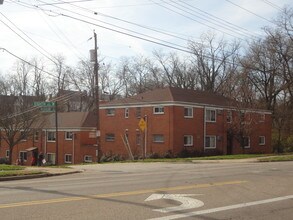 Embassy Flats in Cincinnati, OH - Building Photo - Building Photo