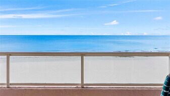 1310 Gulf Blvd, Unit 4G in Clearwater, FL - Building Photo