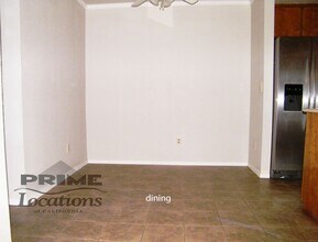 303 Canterbury Ave in Roseville, CA - Building Photo - Building Photo