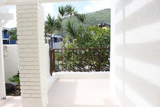 1279 Kaeleku St in Honolulu, HI - Building Photo - Building Photo