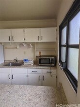 1042 17th Ave in Honolulu, HI - Building Photo - Building Photo