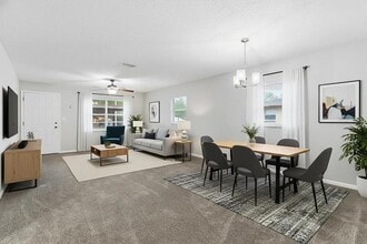 5646 59th Way N in St. Petersburg, FL - Building Photo - Building Photo