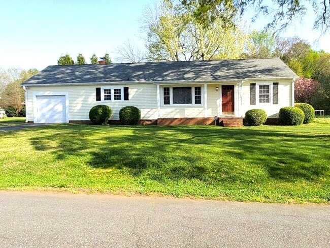 property at 1132 Hipp Rd