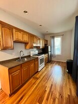 50 Gates Ave, Unit 2 in Jersey City, NJ - Building Photo