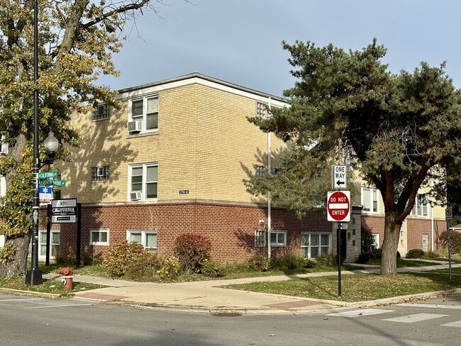 property at 2750 W North Shore Ave