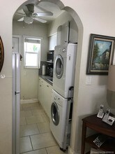 7921 Abbott Ave-Unit -4 in Miami, FL - Building Photo - Building Photo