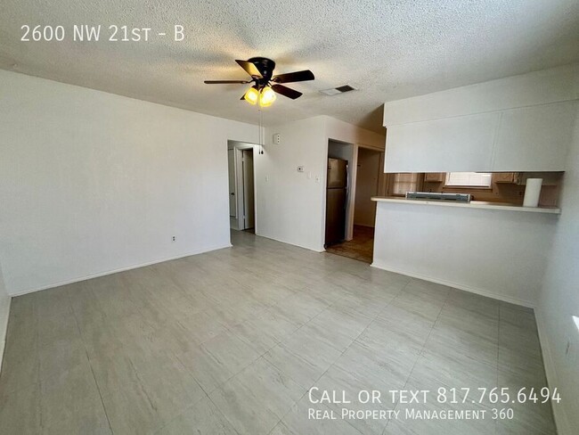 2600 NW 21st St in Fort Worth, TX - Building Photo - Building Photo