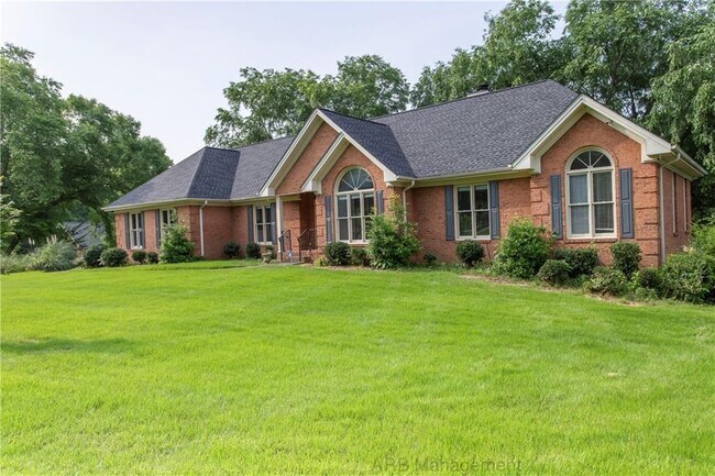 2267 Bascomb Carmel Rd in Woodstock, GA - Building Photo - Building Photo