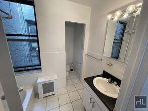 E 89 ST in New York, NY - Building Photo - Building Photo