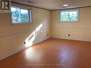 11 Misthollow Square in Toronto, ON - Building Photo - Building Photo