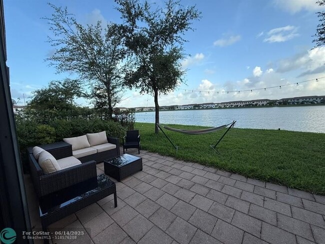 property at 3418 W 103rd Terrace