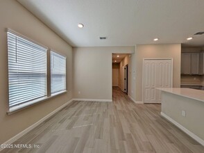 1635 Pottsburg Point Dr in Jacksonville, FL - Building Photo - Building Photo