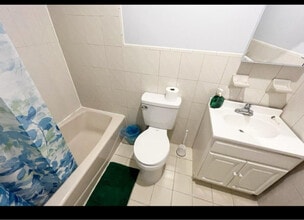 301 72nd St in North Bergen, NJ - Building Photo - Building Photo