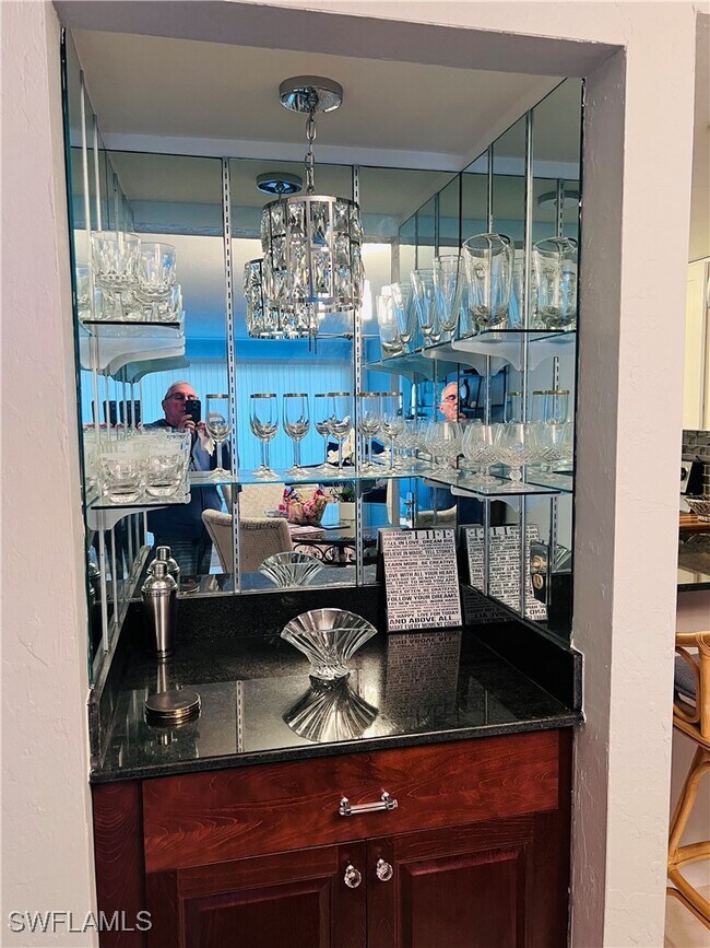 5530 Rattlesnake Hammock Rd in Naples, FL - Building Photo - Building Photo