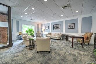 35300 Woodward Ave in Birmingham, MI - Building Photo - Building Photo