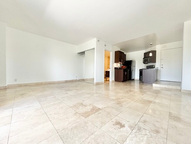 property at 3947 Los Feliz Blvd