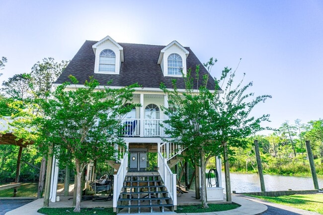 property at 1102 Stanfield Point Rd