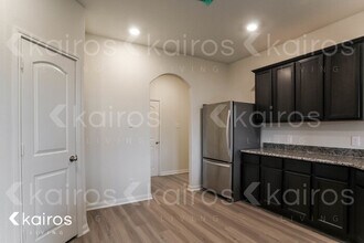 8414 Liberty Sky Rd in Mont Belvieu, TX - Building Photo - Building Photo