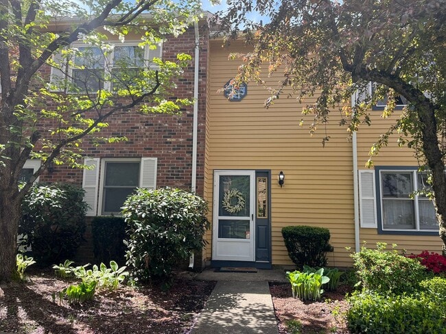 1400 Hartford Tpke in North Haven, CT - Building Photo - Building Photo