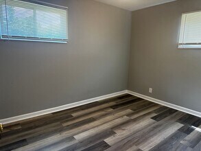 23560 Lauren Ave in Warren, MI - Building Photo - Building Photo