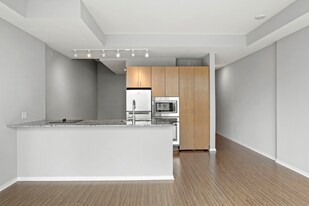 455 N Cityfront Plaza Dr in Chicago, IL - Building Photo