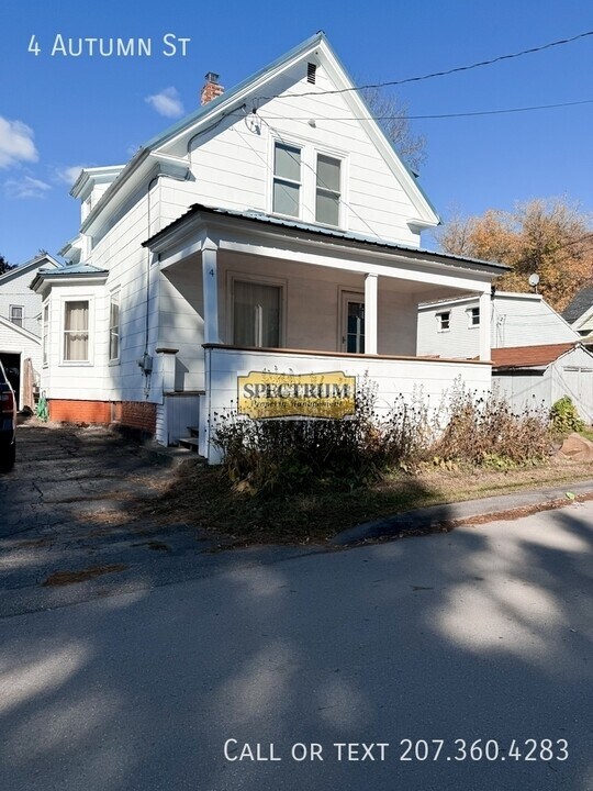 4 Autumn St in Waterville, ME - Building Photo