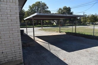 1001 Roky Ct in Fort Worth, TX - Building Photo - Building Photo