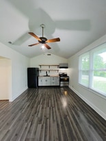 3150 S Lyons Ave in Indianapolis, IN - Building Photo