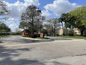 7740 NW 50th St in Lauderhill, FL - Building Photo - Building Photo
