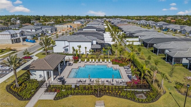 24844 Surf Hvn Ln in Bonita Springs, FL - Building Photo - Building Photo