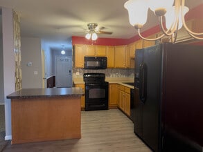 111 N Village Cir in Palmyra, PA - Building Photo - Building Photo