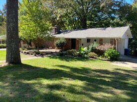 147 Jewell Rd in Little Rock, AR - Building Photo