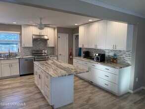 1 Michaels Ct in Ocean Township, NJ - Building Photo - Building Photo