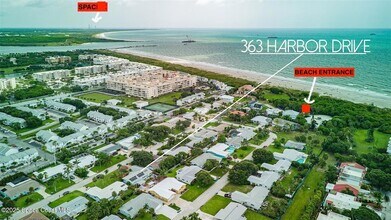 363 Harbor Dr in Cape Canaveral, FL - Building Photo - Building Photo